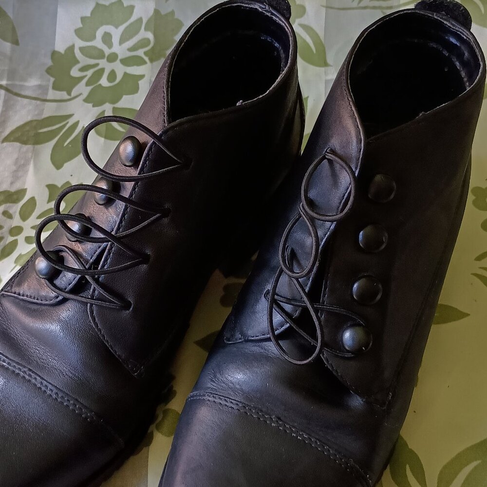 Ankle Button Boots Sporto Leather Granny Style Sz 8M